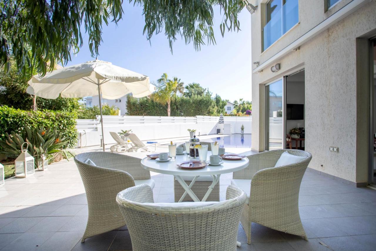 Villa Hibiscus Protaras Exterior photo