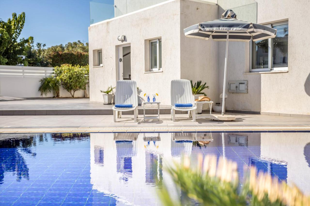 Villa Hibiscus Protaras Exterior photo