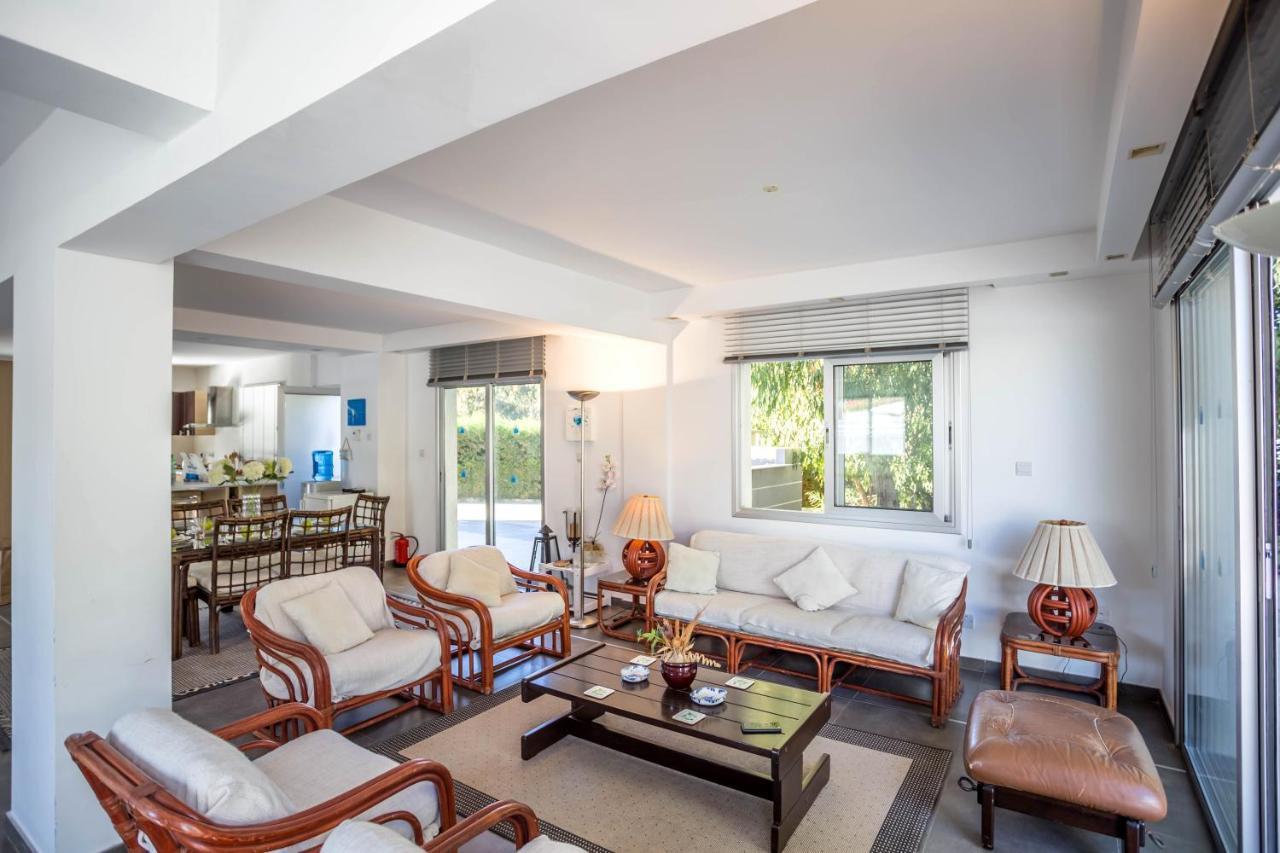 Villa Hibiscus Protaras Exterior photo