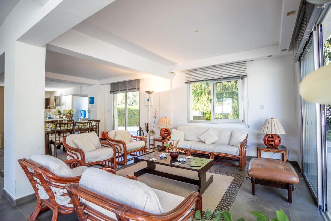 Villa Hibiscus Protaras Exterior photo